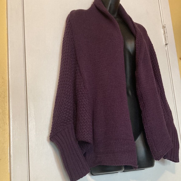 The Royal Standard Women’s Dark Purple Cardigan Sweater with Pockets - Picture 3 of 6
